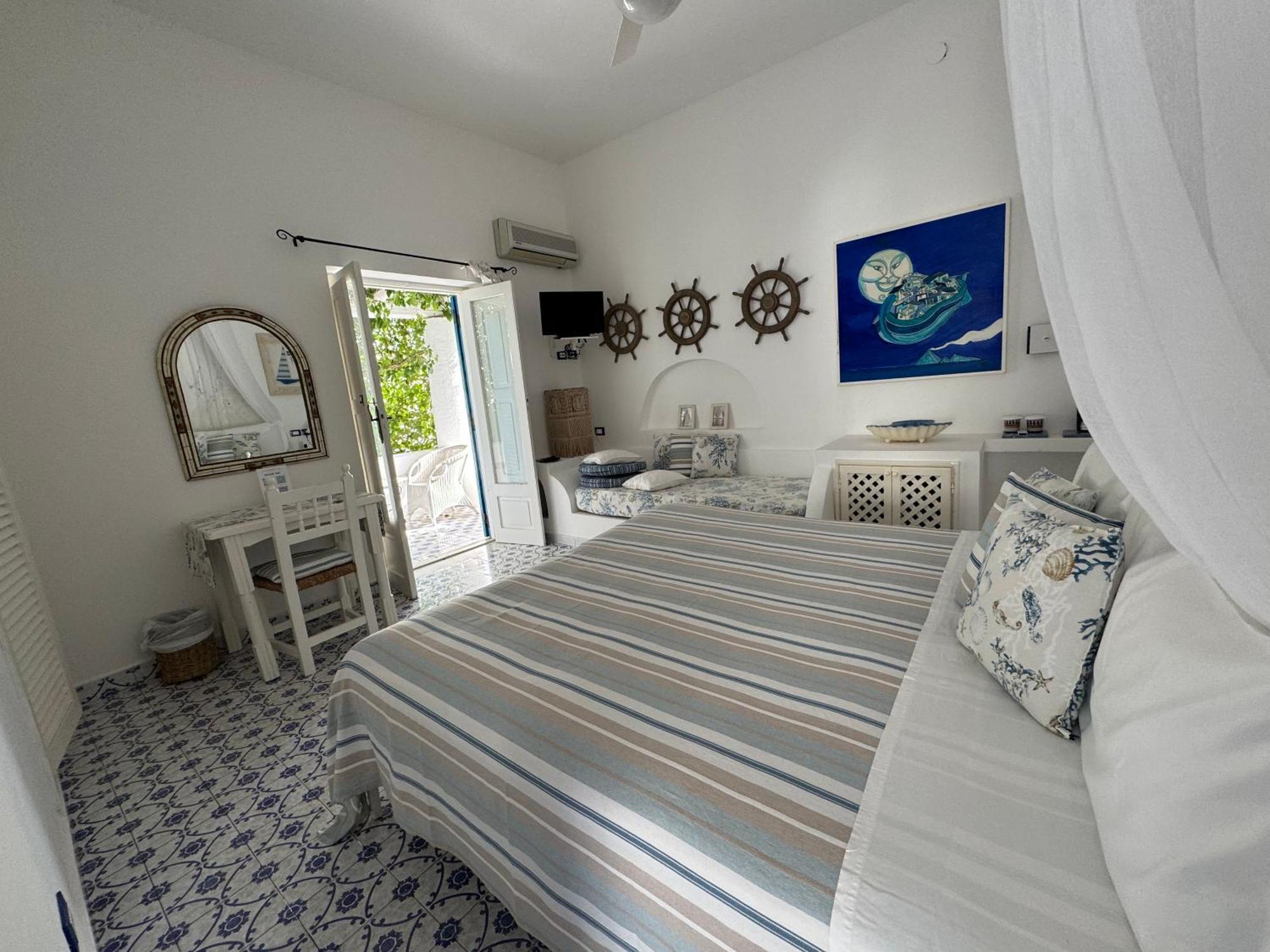 Hotel Lisca Bianca Panarea Exterior foto