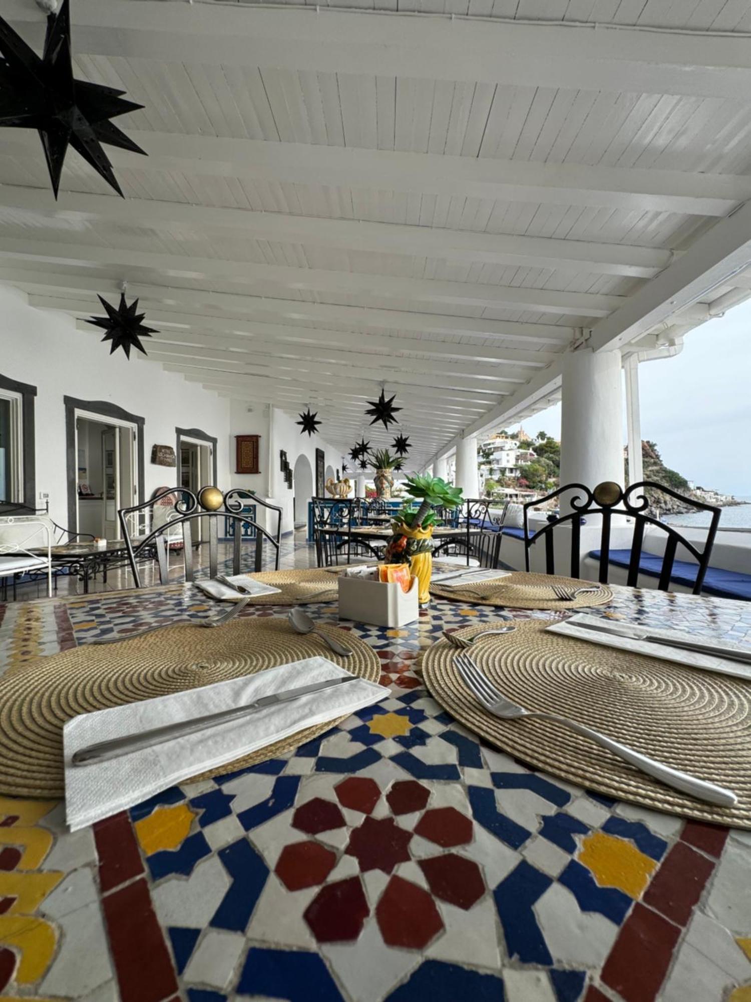 Hotel Lisca Bianca Panarea Exterior foto